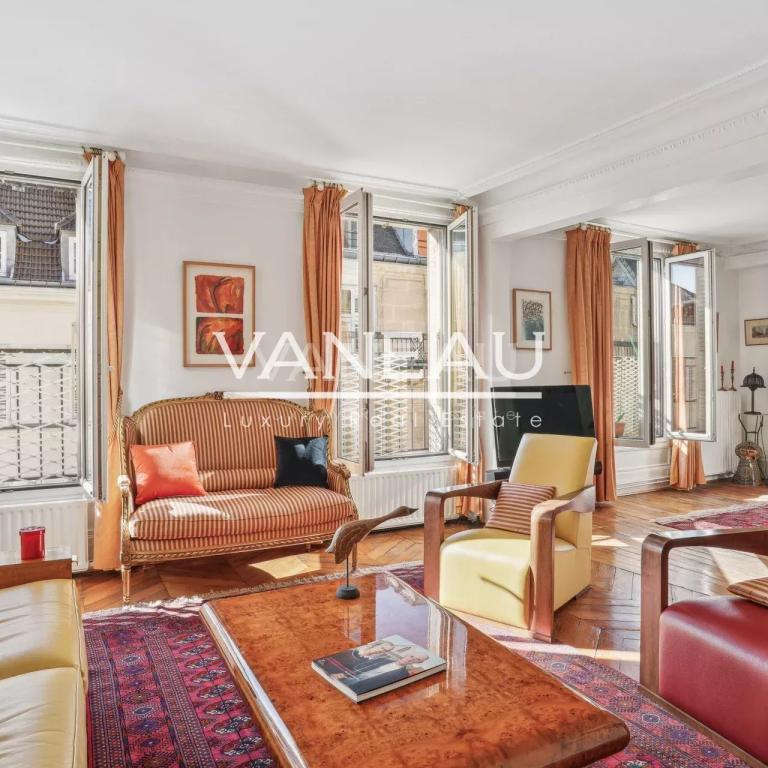 Paris VIII - Av. Matignon - Gabriel - Charmant 3 pièces avec bal