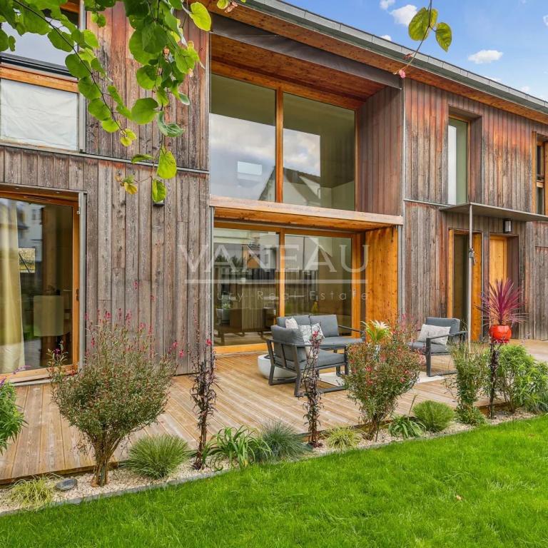 Sèvres - Maison d'architecte bioclimatique R+1 de 130 m² avec ja
