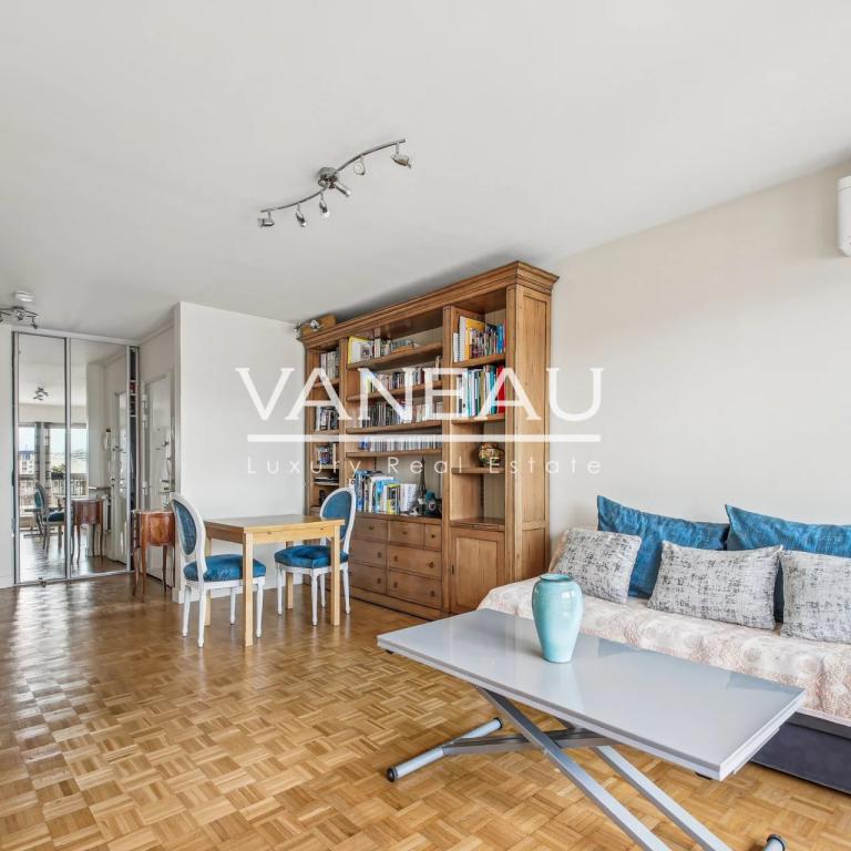Paris XVe – Boucicaut / Charles Michels : Appartement dernier ét