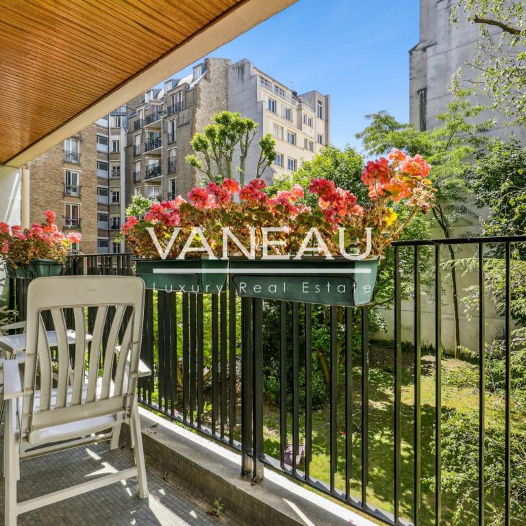 Paris XVIème - Auteuil Sud - 2 pièces - Balcon