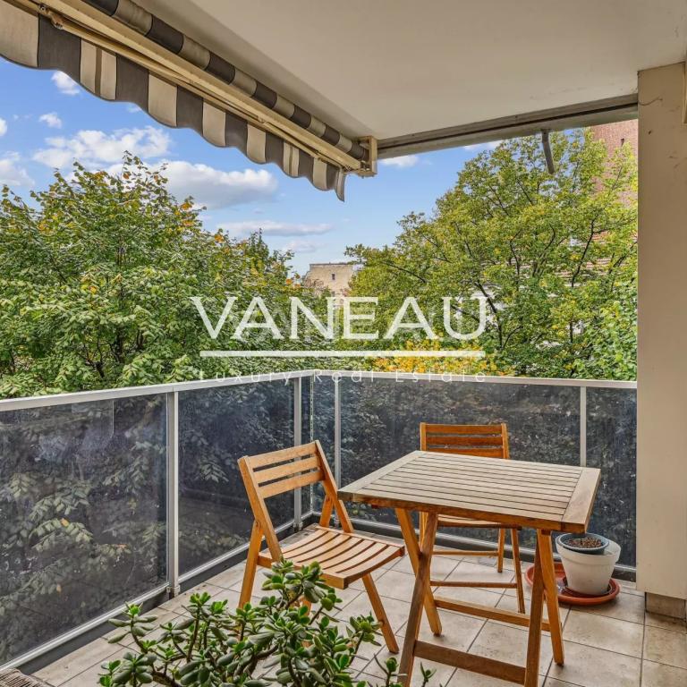 Appartement familial avec terrasse- Paris XVe