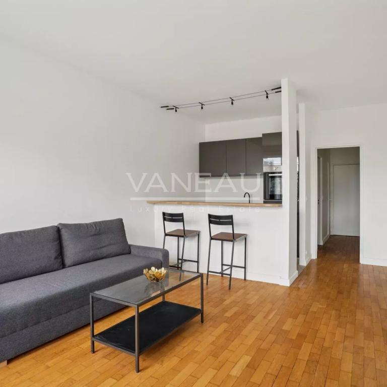 Charmant studio - Balcon - Plein ciel