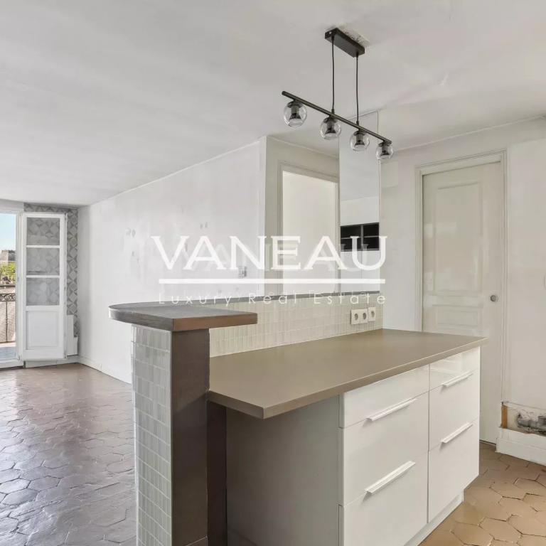Exclusivité - Paris 6e - Monnaie - Deux pièces avec terrasse