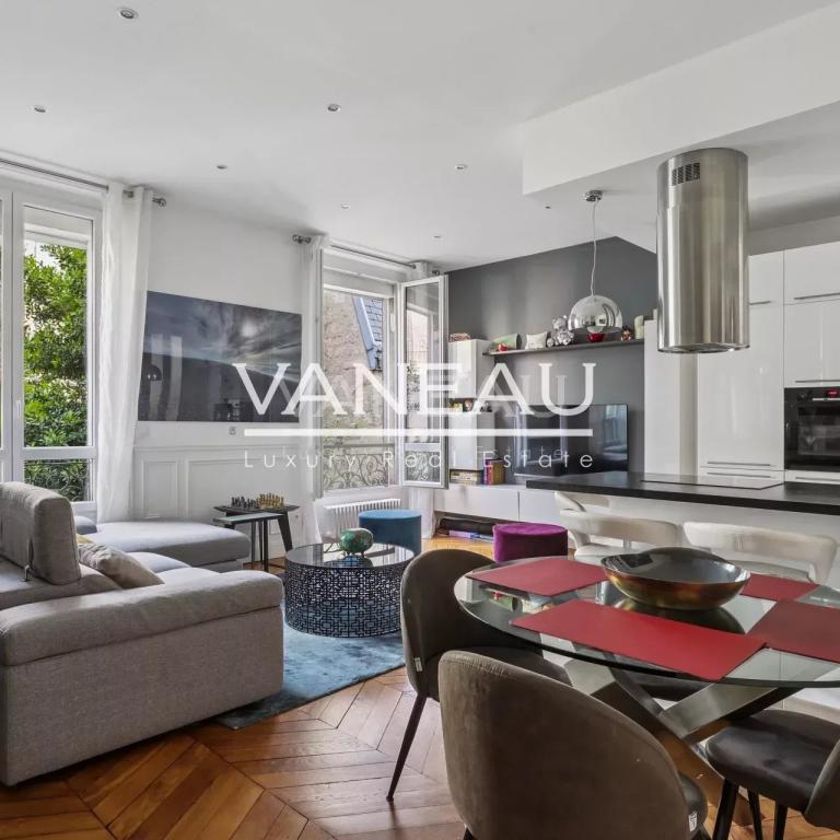 Pied à terre - refait à neuf - Ternes