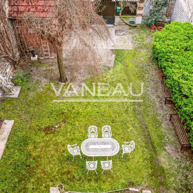 Maison de charme avec jardin - Cinq chambres