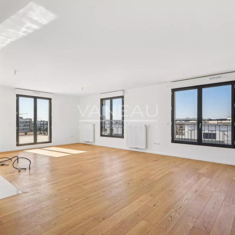 Appartement avec terrasses au dernier étage