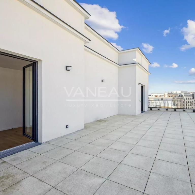Appartement avec terrasses au dernier étage
