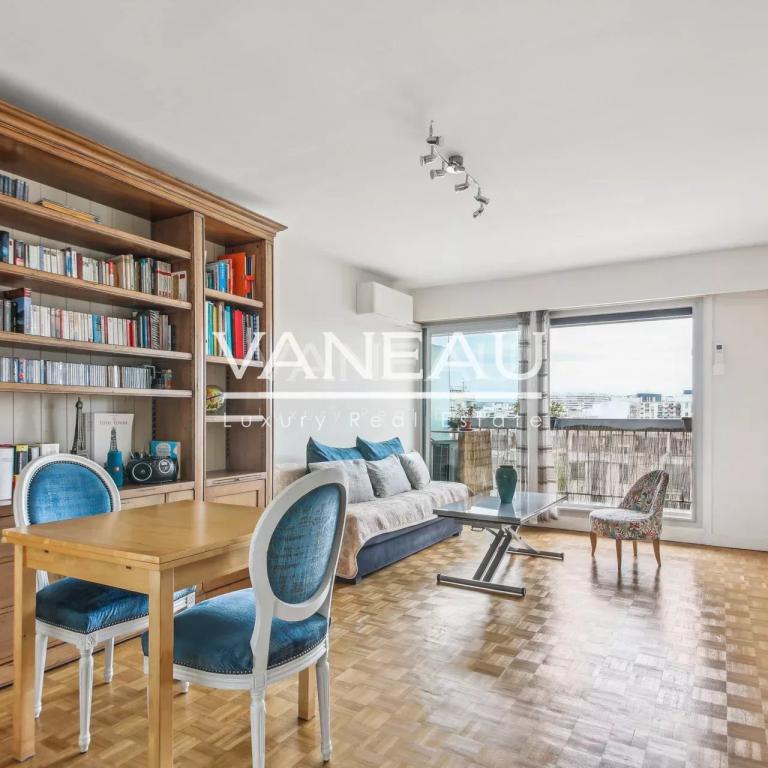 Paris XVe – Boucicaut / Charles Michels : Appartement dernier ét