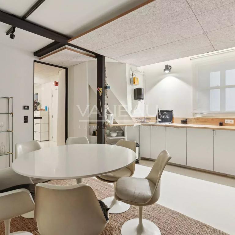Paris Xème - Magnifique duplex avec balcon -