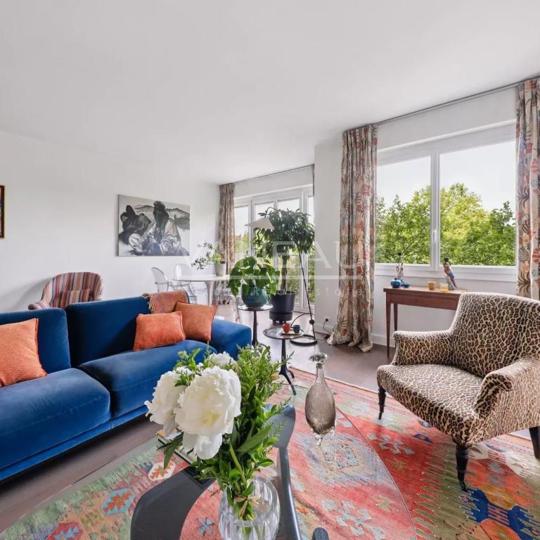 PARIS XVIe - Suchet - Raffet -  Etage élevé, vues dégagées.
