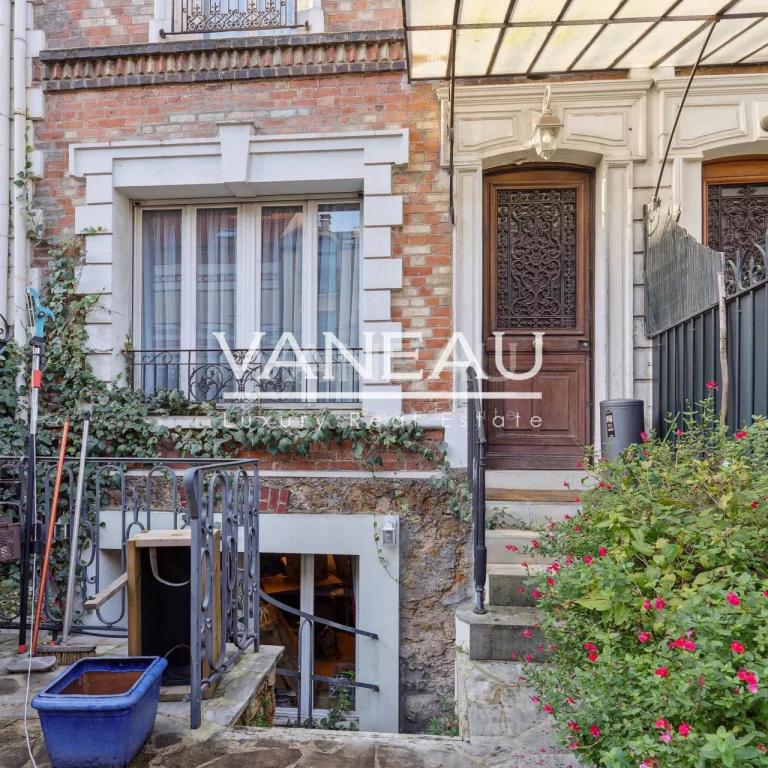 Boulogne-Billancourt/Marcel Sembat/Maison de 9 pièces. Espaces e