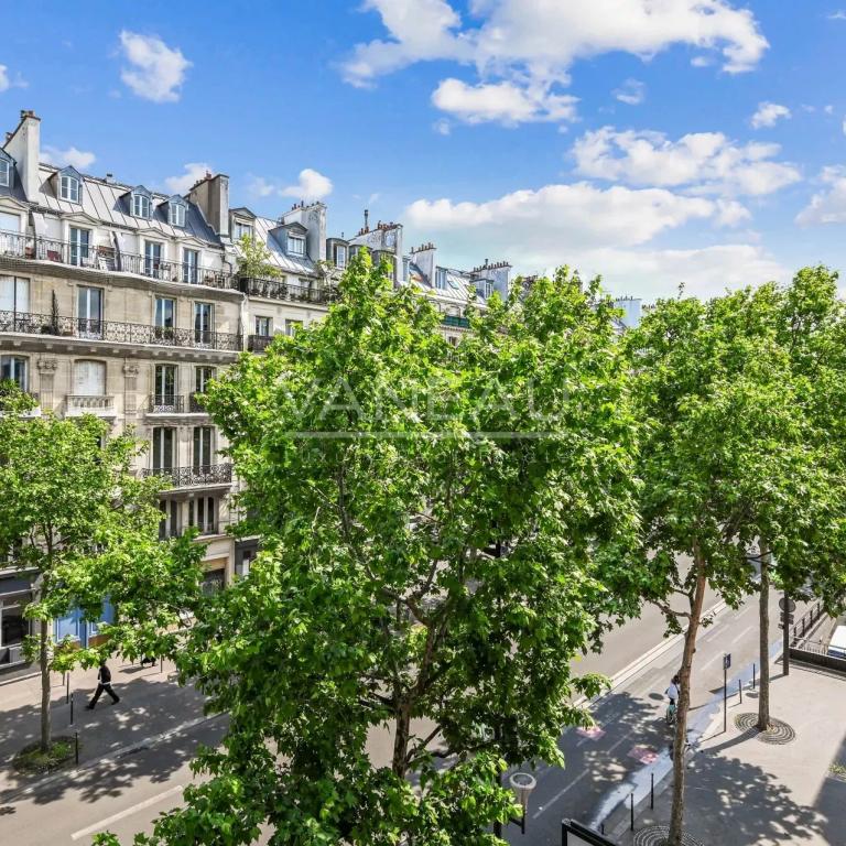 Paris Ier - Les Halles - Appartement deux pièces en parfait état