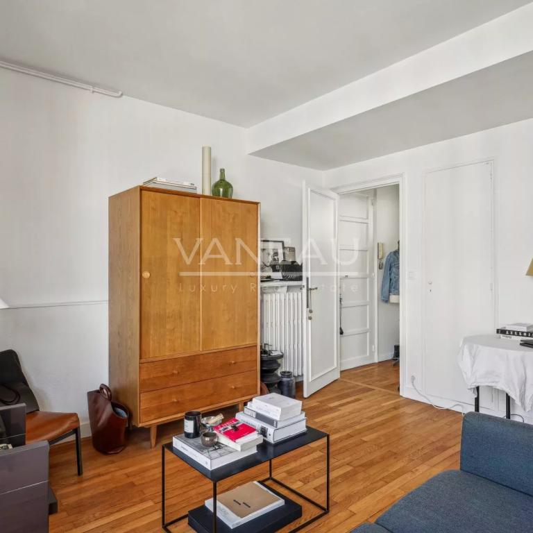 Paris XIVe - studio lumineux avec balcon et vue dégagée