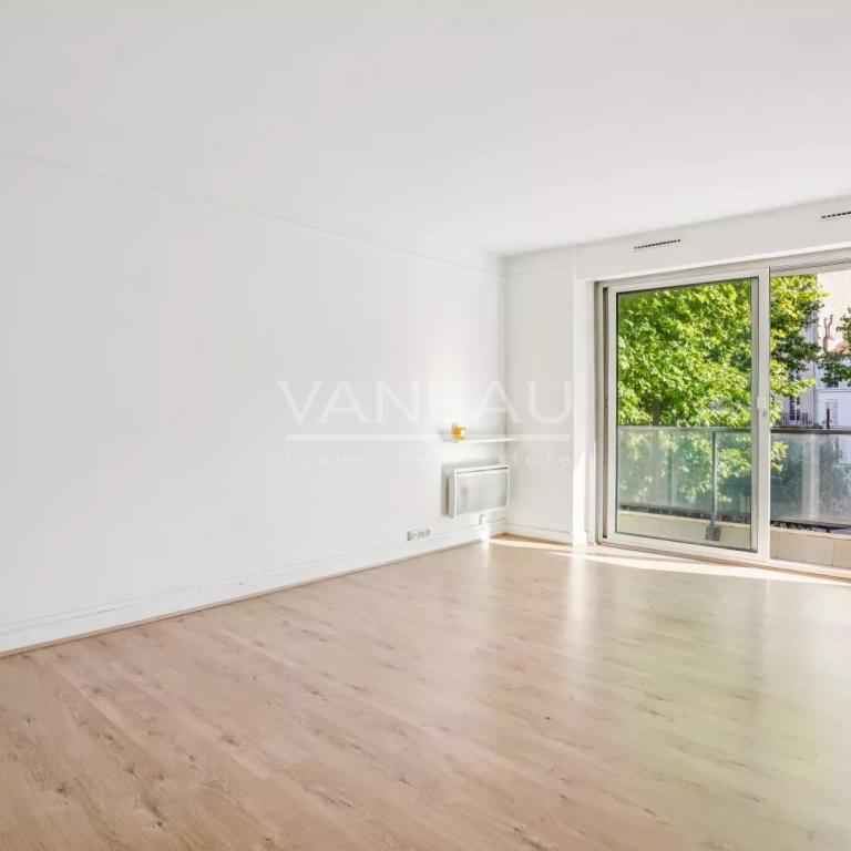 Neuilly-sur-Seine/Mairie - Appartement de 2 pièces de 39,36 m² C