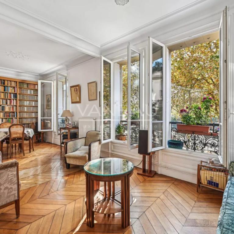 PARIS XVI - Rue d'Auteuil - 2 à 3 pièces avec vue dégagée exposé