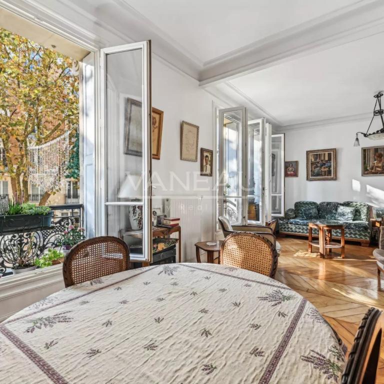 PARIS XVI - Rue d'Auteuil - 2 à 3 pièces avec vue dégagée exposé