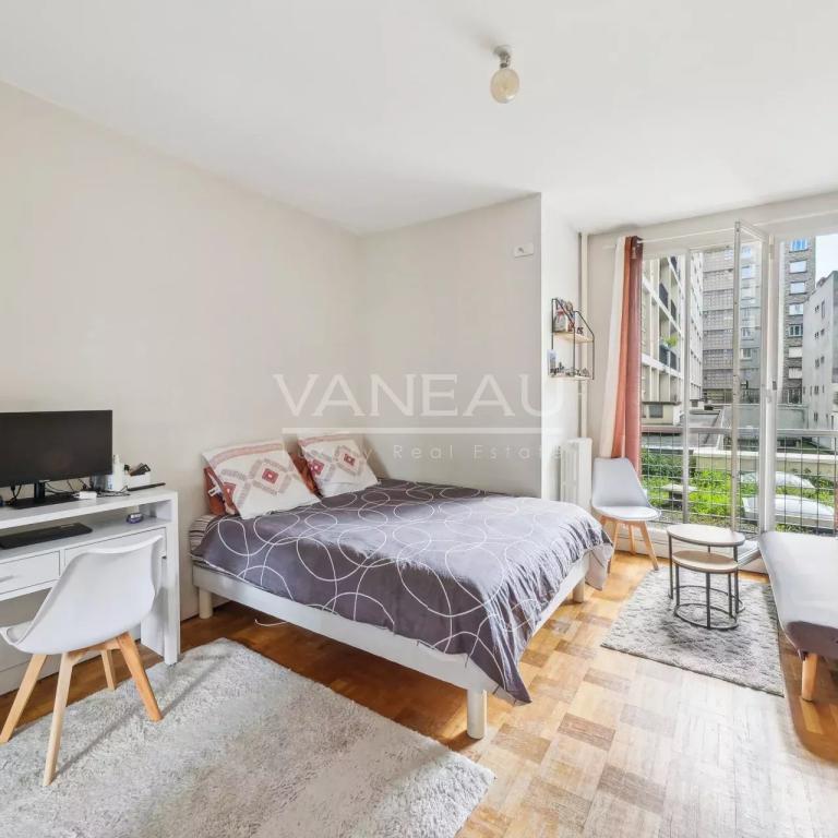 BOULOGNE - Porte de Saint Cloud  -  Grand studio - idéal investi