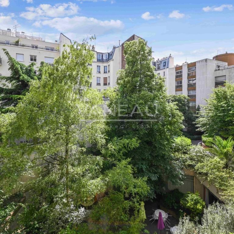Convention Alleray - Studio avec balcon sur verdure