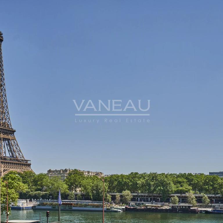 PARIS XVIe - Passy - Bel appartement avec vue Tour Eiffel