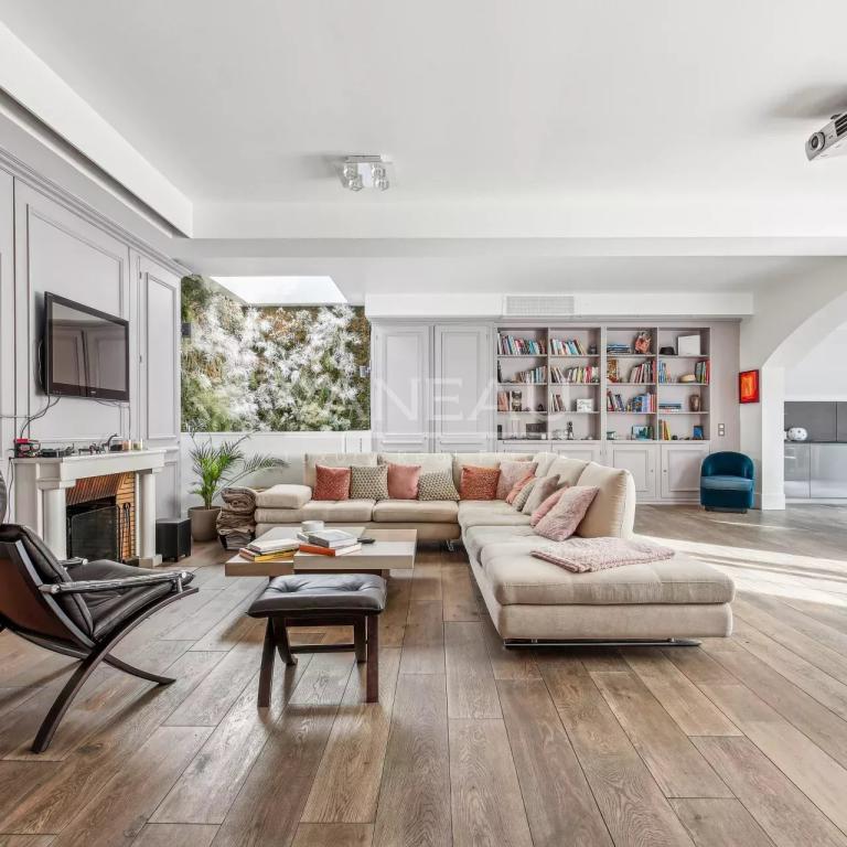 Pont de Neuilly - Comme une maison