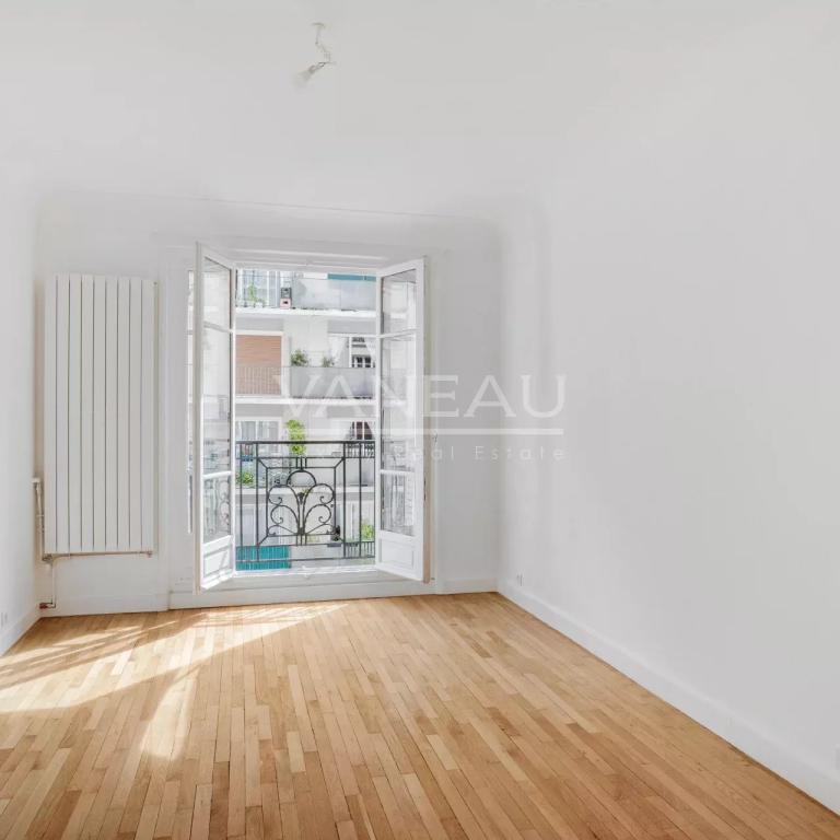Paris XVe  Necker - Pasteur - Superbe appartement quatre pièces 