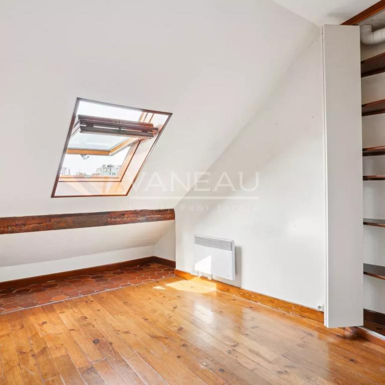Batignolles - Appartement deux pièces dernier étage / Ascenseur