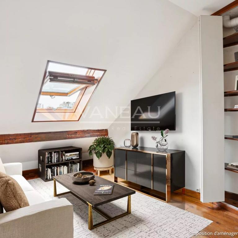 Batignolles - Appartement deux pièces dernier étage / Ascenseur