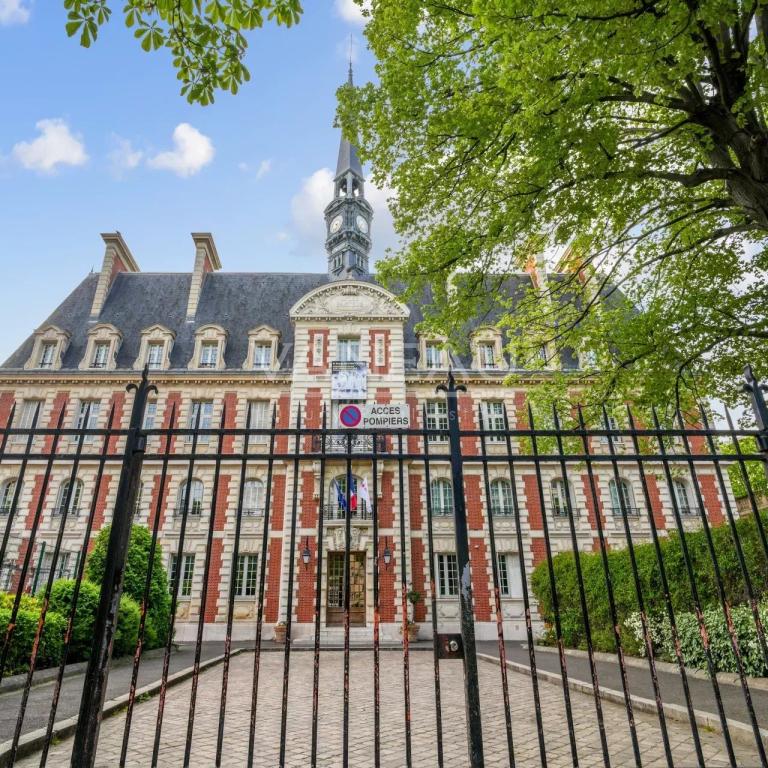 Neuilly / Pasteur- Chézy