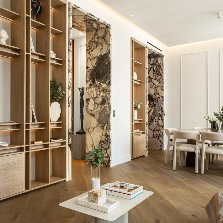 Cannes Banane - Appartement bourgeois 5 pièces rénové à vendre