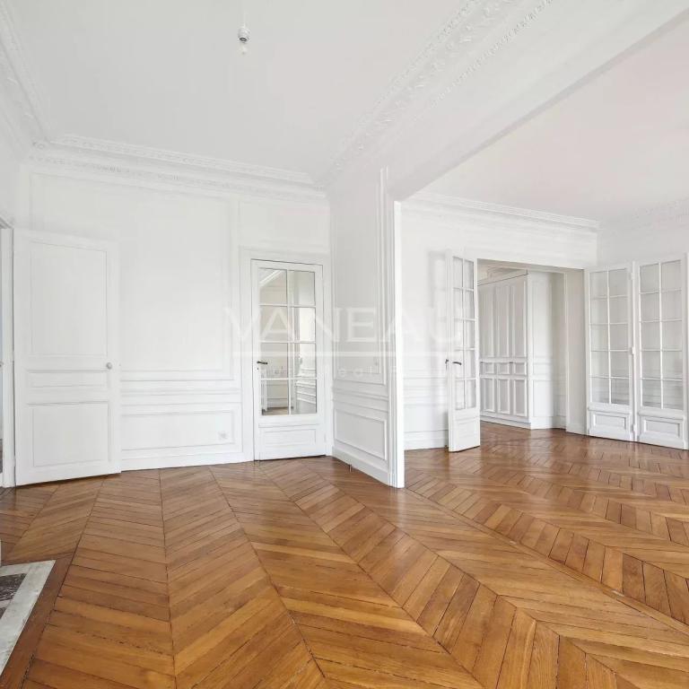 Élégant appartement de 200 m² à Paris 14ème