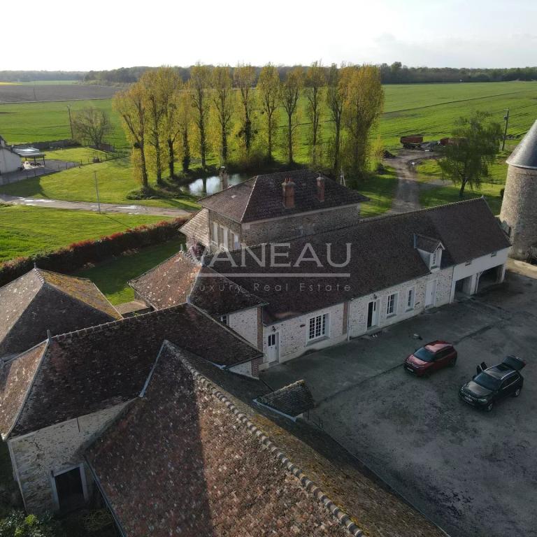 Corps de ferme historique à vendre – La Chapelle-Gauthier (Seine