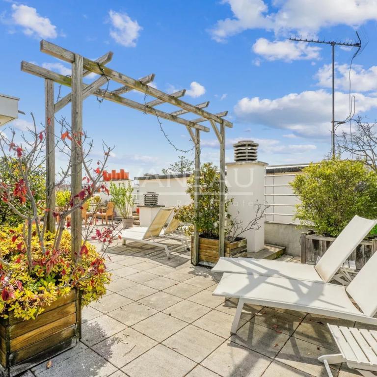 Neuilly- Full Pasteur -Terrasse.