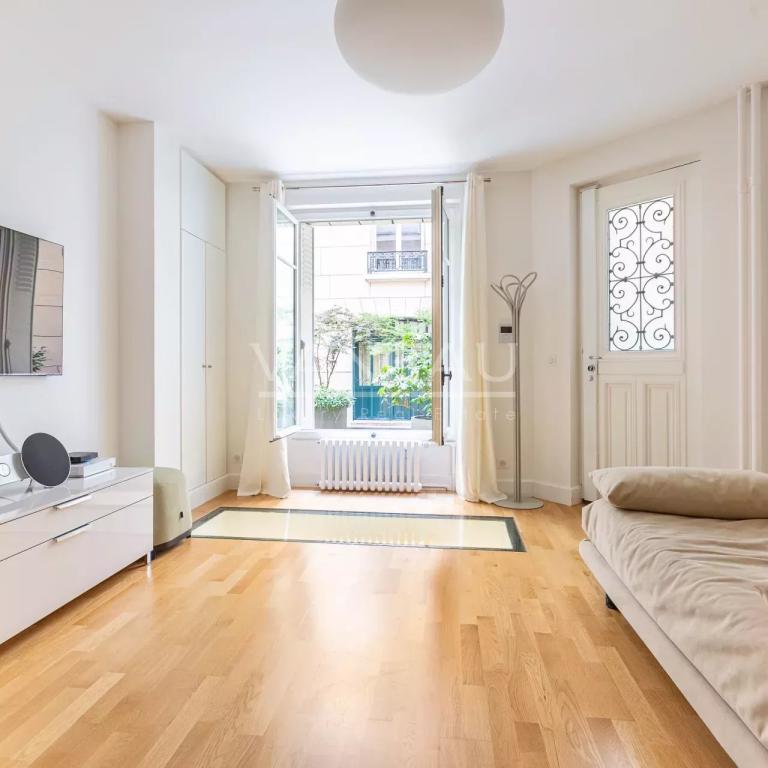 EXCLUSIVITE / Magnifique deux pièces au calme absolu de l'avenue