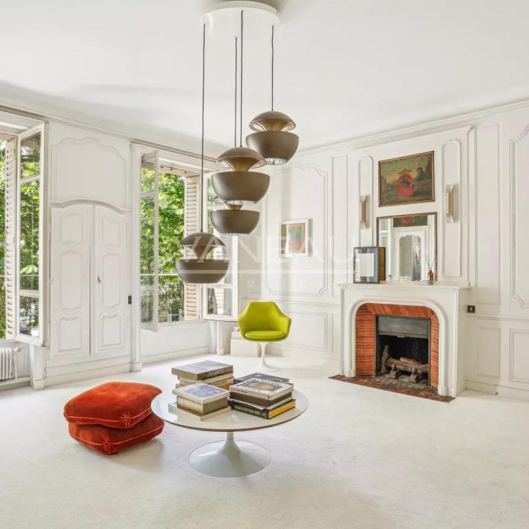 Bel appartement familial proche Monceau