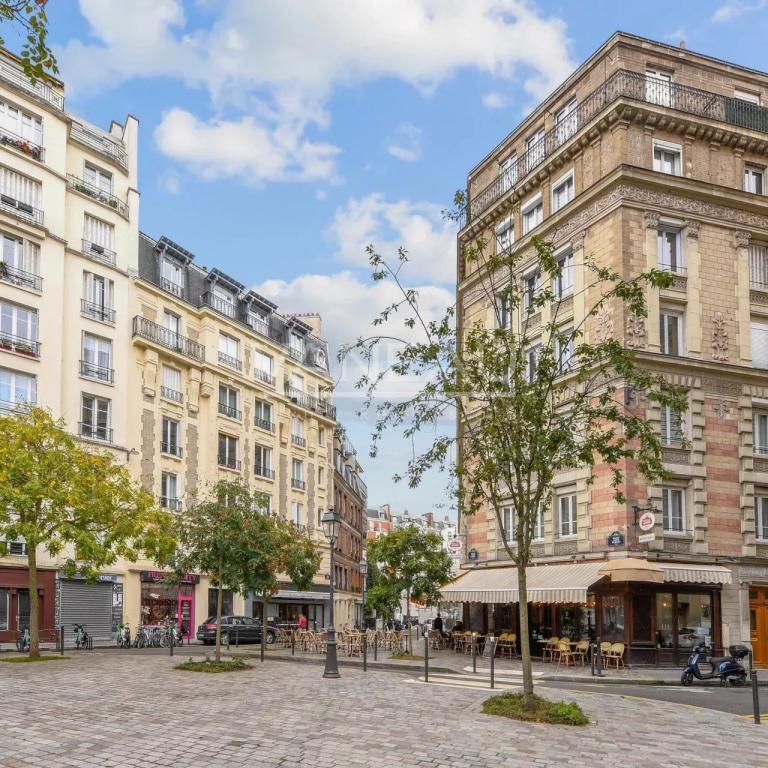 Paris XVIème - Place Léon Deubel - Clés en main