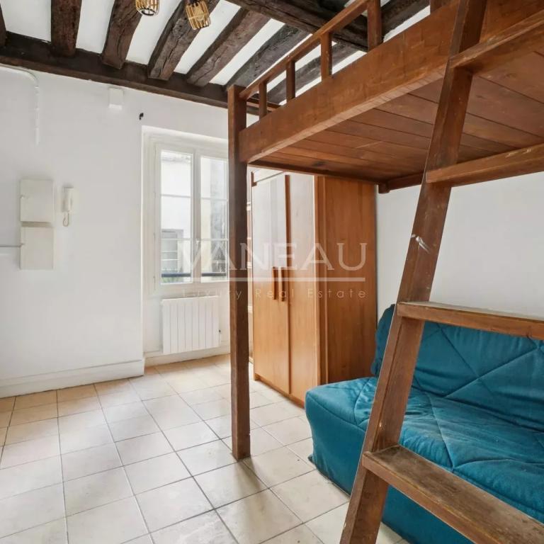 Exclusivité - Paris IVe - Charmant studio en très bon état