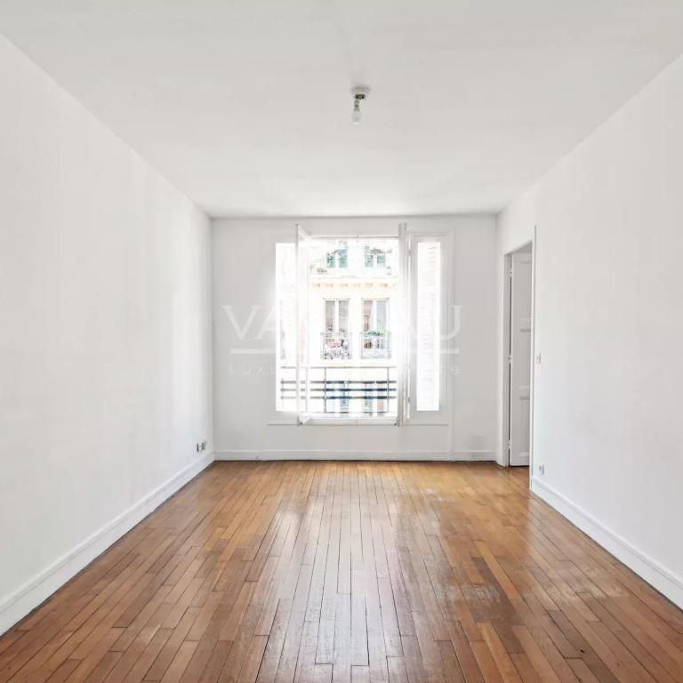 Paris XVe Volontaires - Appartement lumineux en étage élevé
