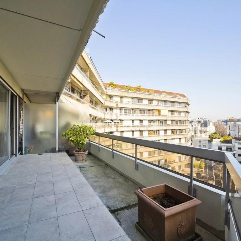 Convention/Alleray - 3 pièces avec terrasse sur verdure