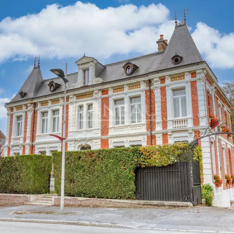 Château proche de Laon (02) - Charme, confort moderne et authent