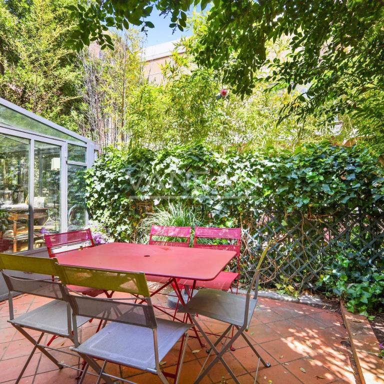 Villa privée, maison familiale avec extérieur