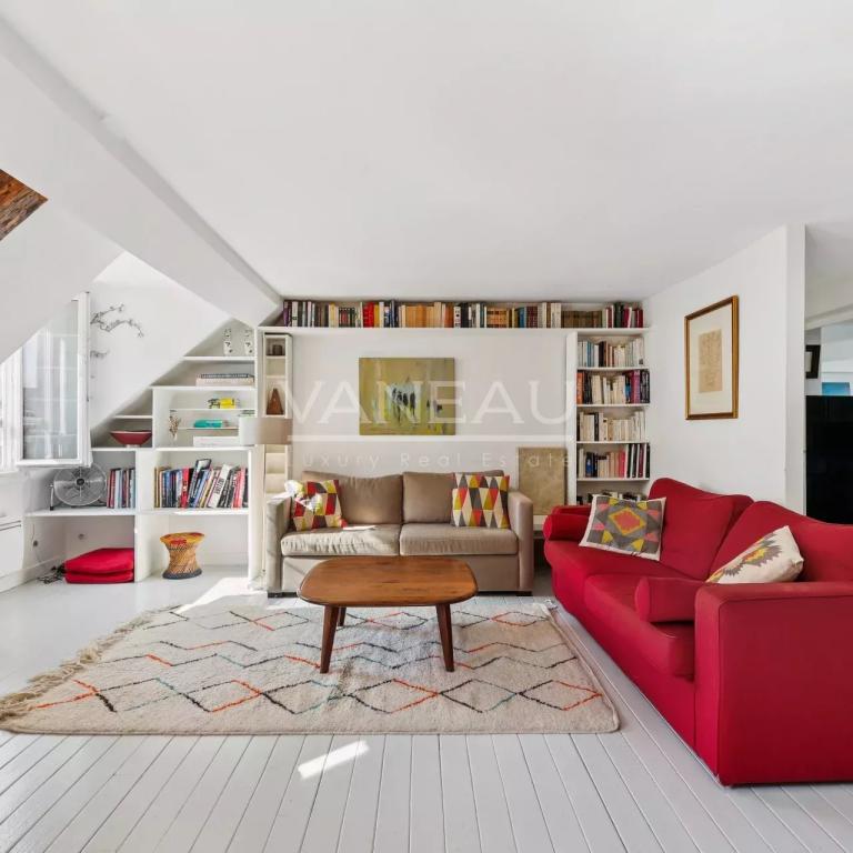 PARIS IXe - Au cœur de la Nouvelle Athènes - Trois pièces except