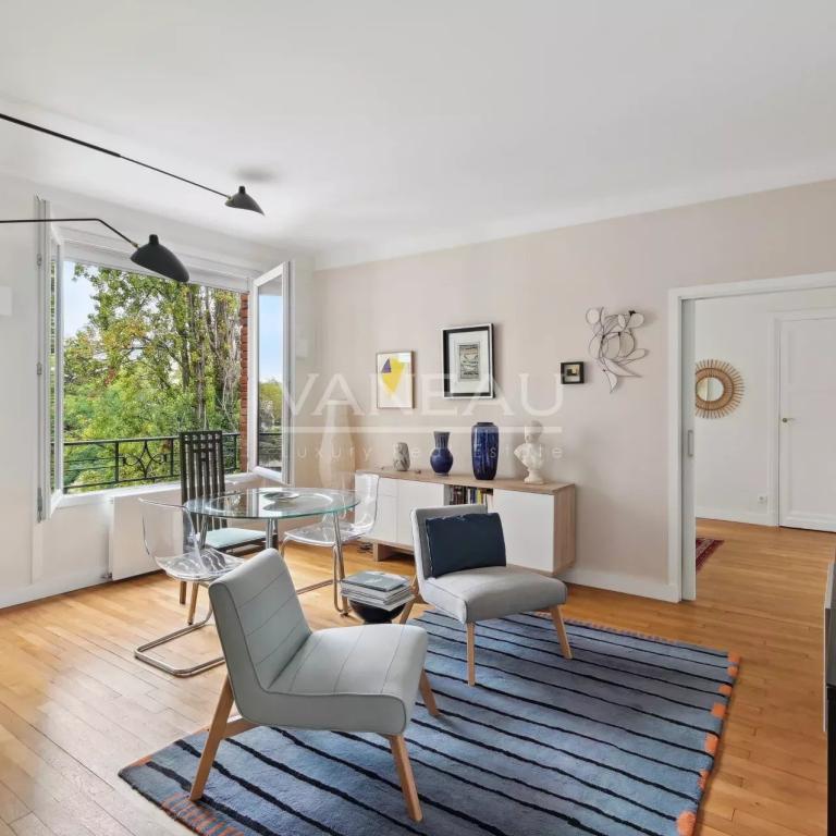 Neuilly - Boulevard de la Saussaye 