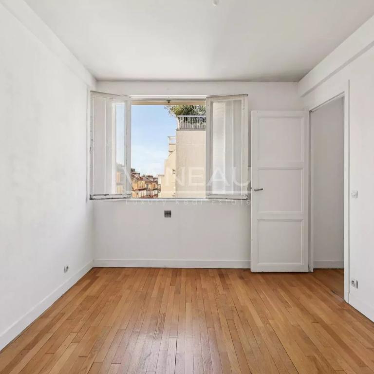 Paris XVe Volontaires – Charmant deux pièces au 5e étage avec as