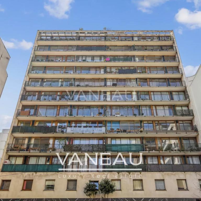 Paris 15ème - 4 pièces étage élevé - Vue dégagée