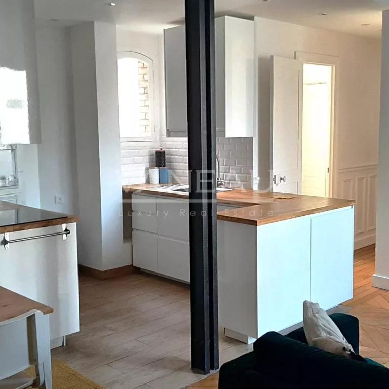 LOCATION MEUBLÉE - 3 PIÈCES