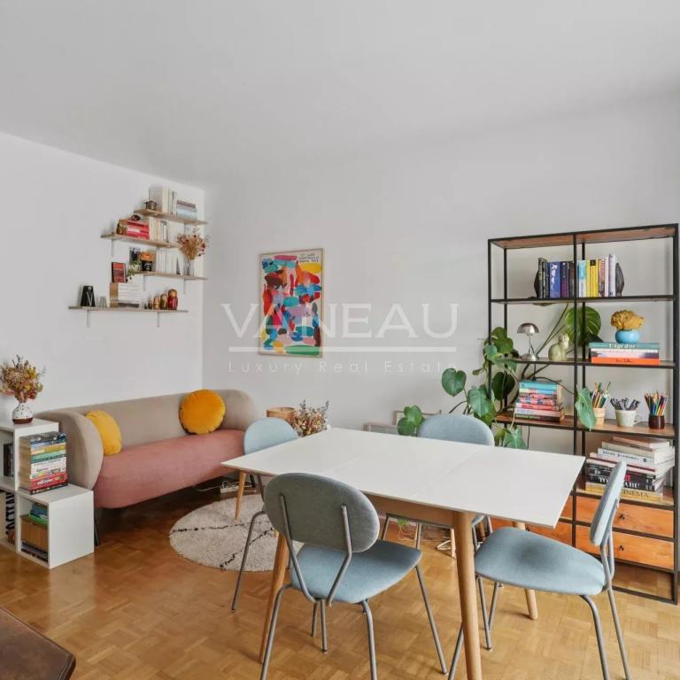 Paris XVe - Sèvres Lecourbe / Blomet : Studio calme et lumineux