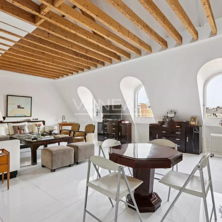 PARIS XVIe - Victor Hugo - Bel appartement dernier étage, vue To