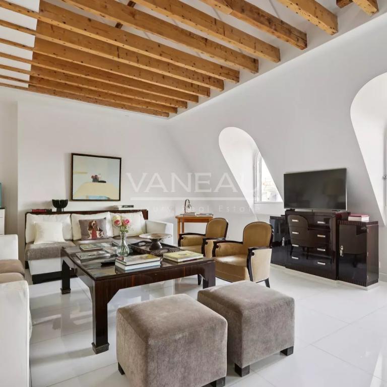 PARIS XVIe - Victor Hugo - Bel appartement dernier étage, vue To