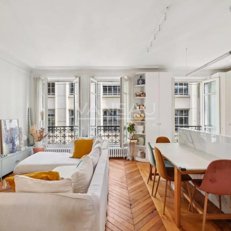 Paris VIe - Proche Bon Marché