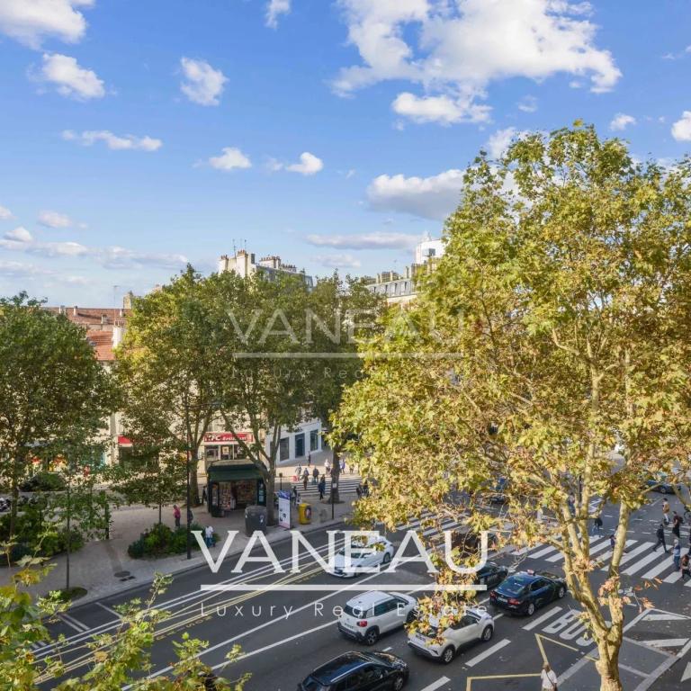 Paris 14ème - Appartement de réception 4/5 chambres